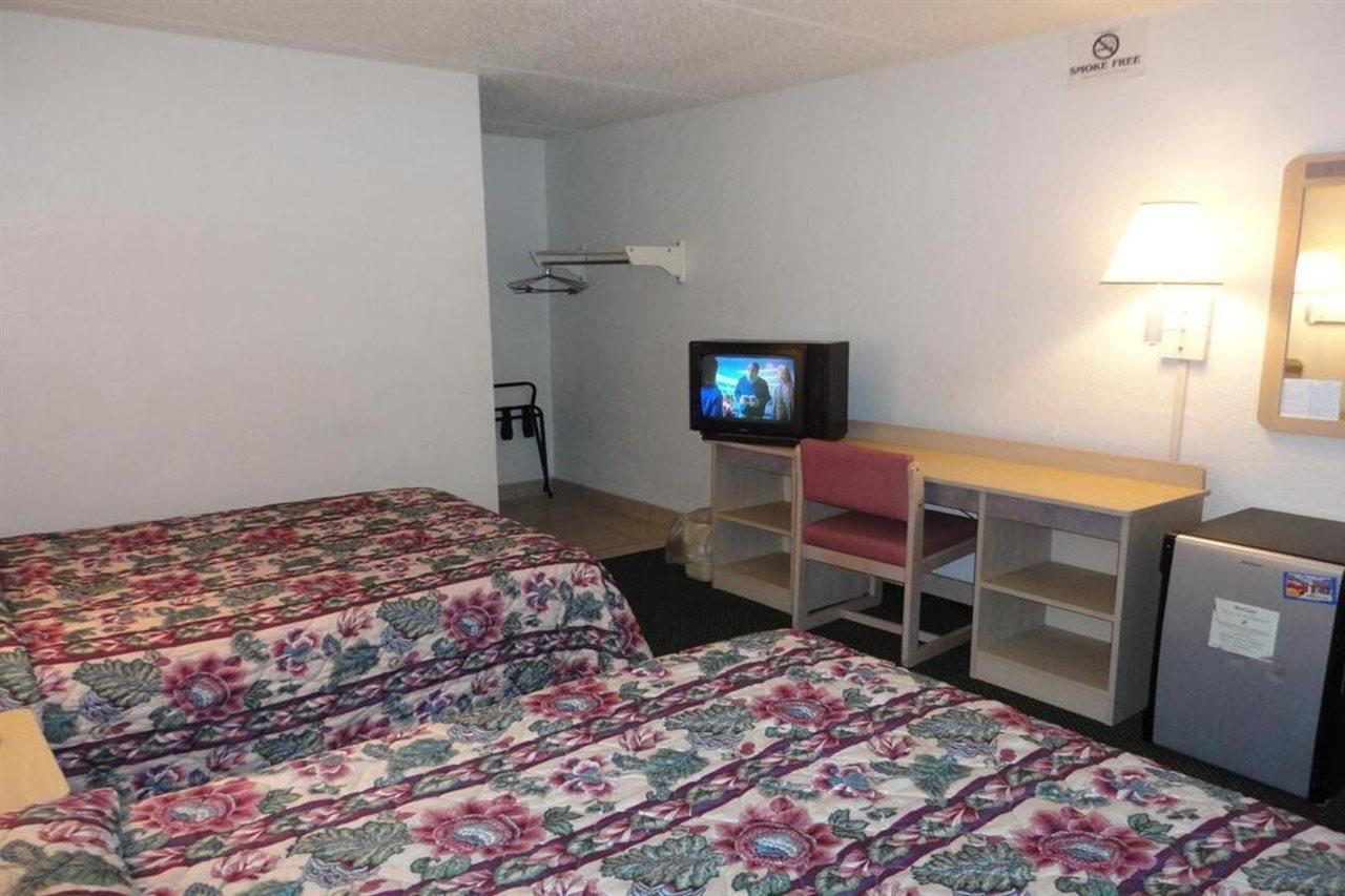 Americas Best Value Inn Battle Creek Cameră foto